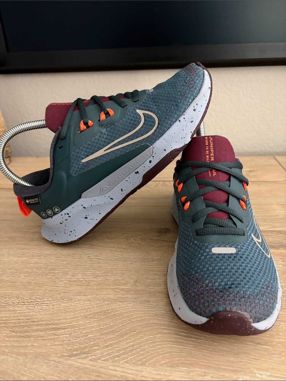 Women’s Nike Juniper Trail 2 Goretex Sneakers